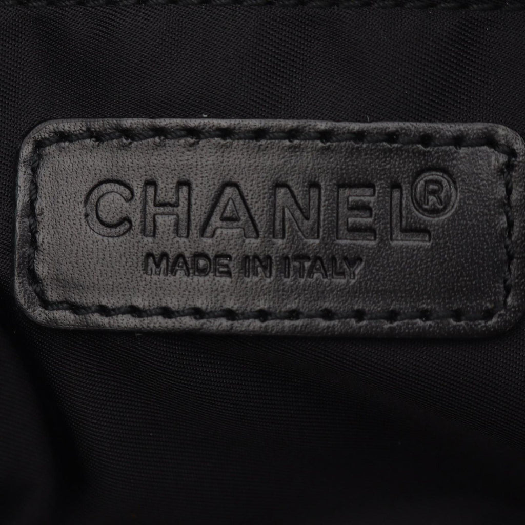 Chanel Handbag New Travel Line Black Leather — view 4