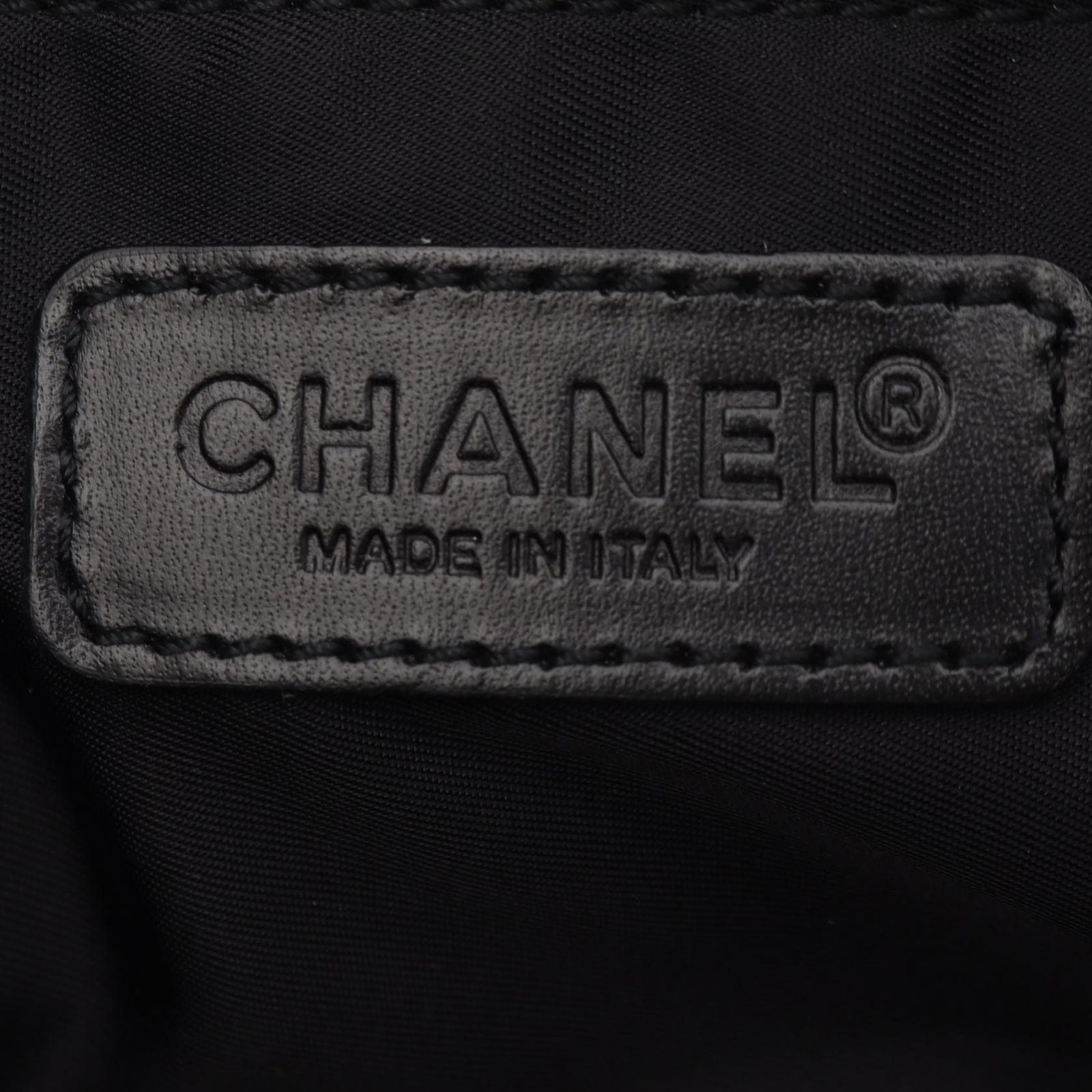 Chanel Handbag New Travel Line Black Leather — view 4