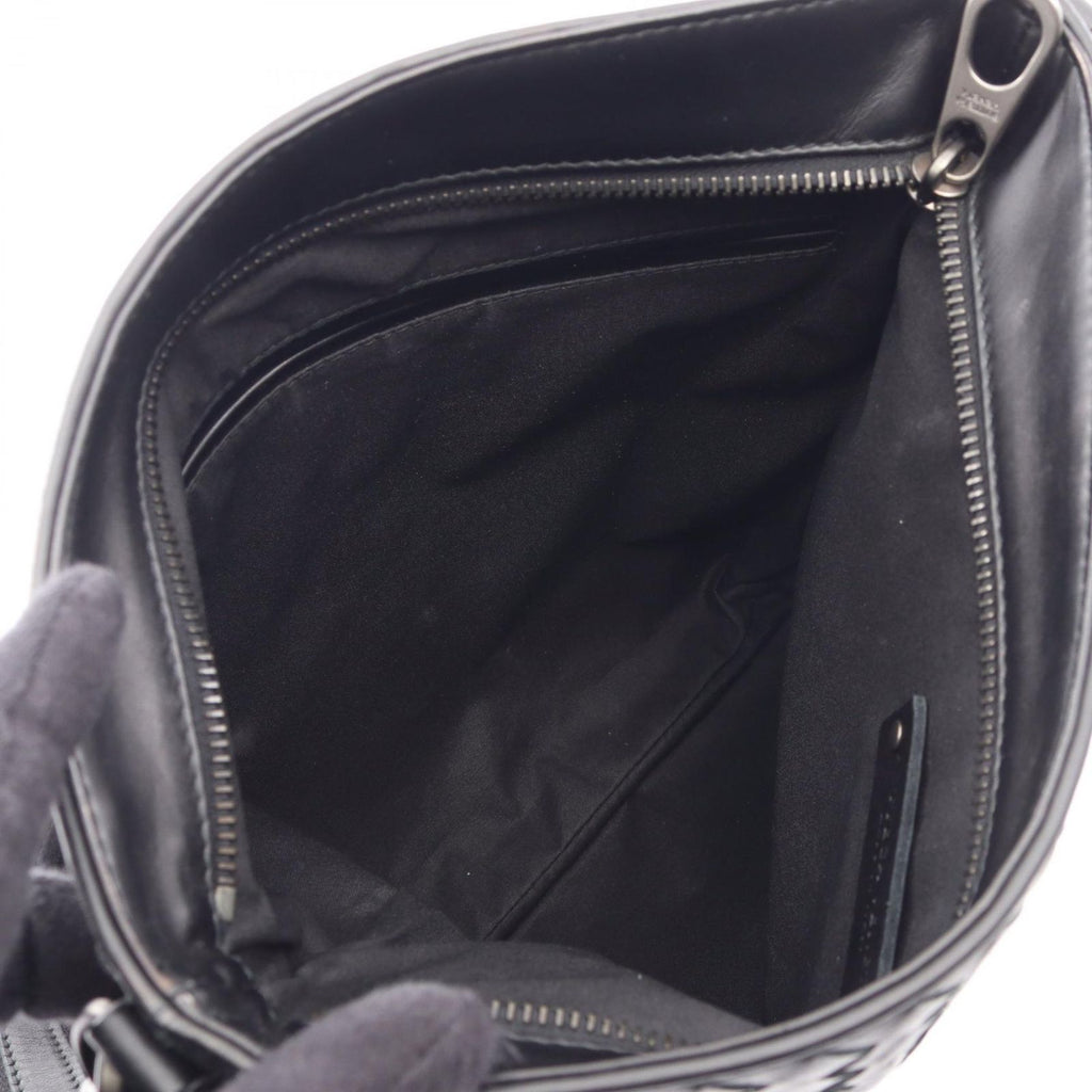 Bottega Veneta Shoulder Bag Intrecciato Black Leather — view 3