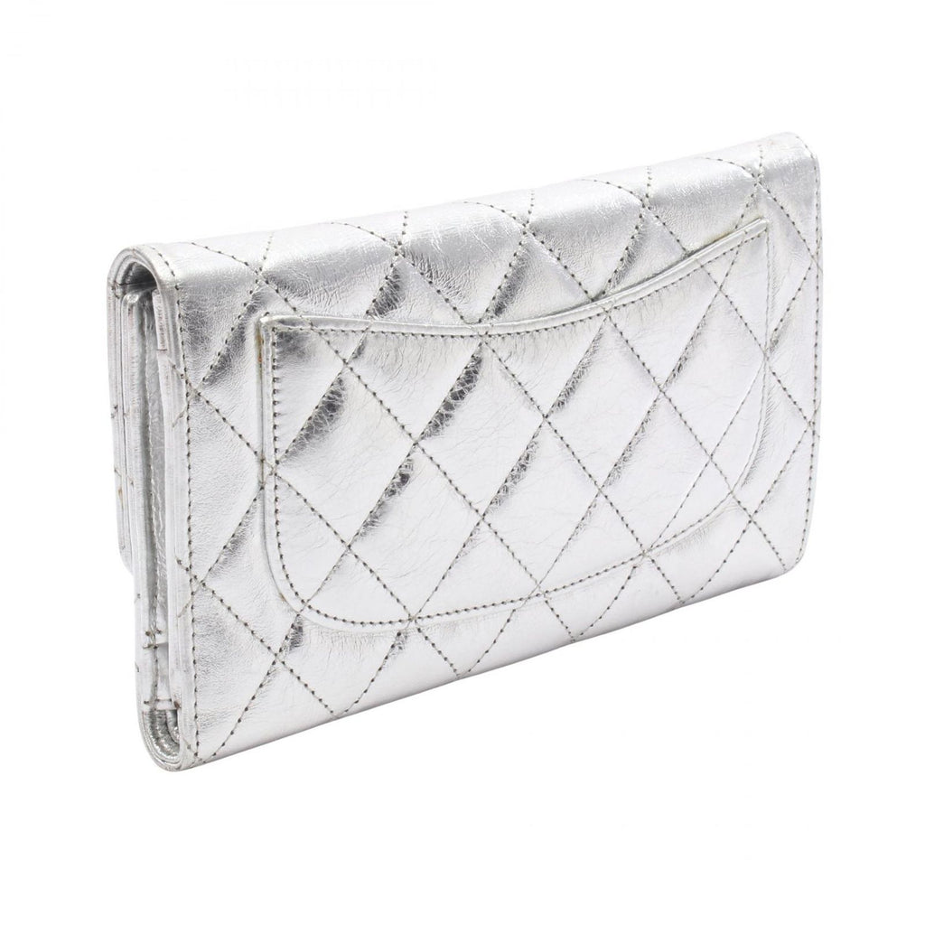 Chanel Trifold Wallet 2.55 Quilted Metallic Silver Leather — view 2