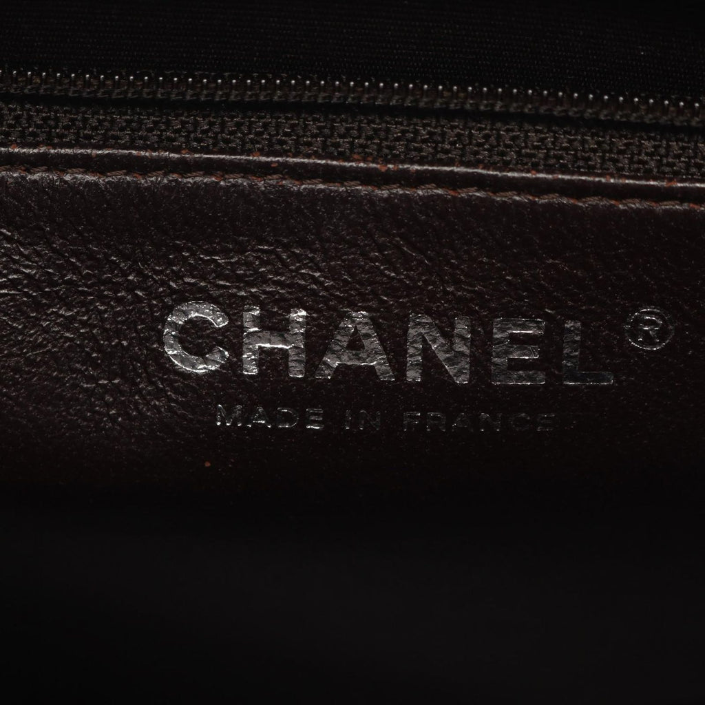 Chanel Tote Reissue Dark Brown Caviar Leather — view 4