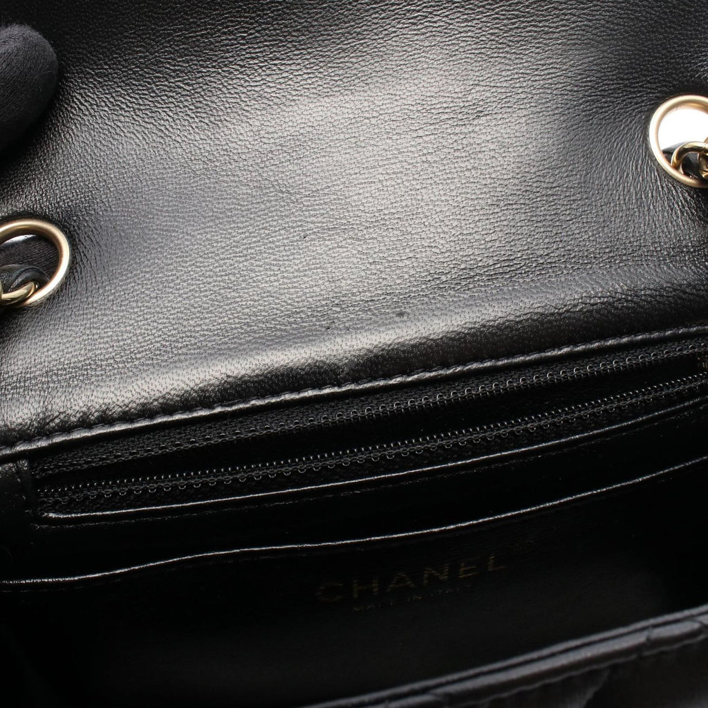 Chanel Shoulder Bag Mini Quilted Black Lambskin Chain — view 8