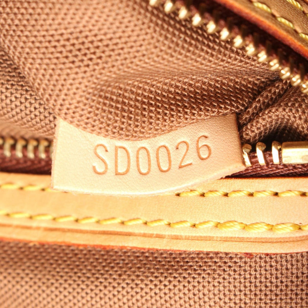 Louis Vuitton Tote Batignolles Vertical Canvas Leather — view 5