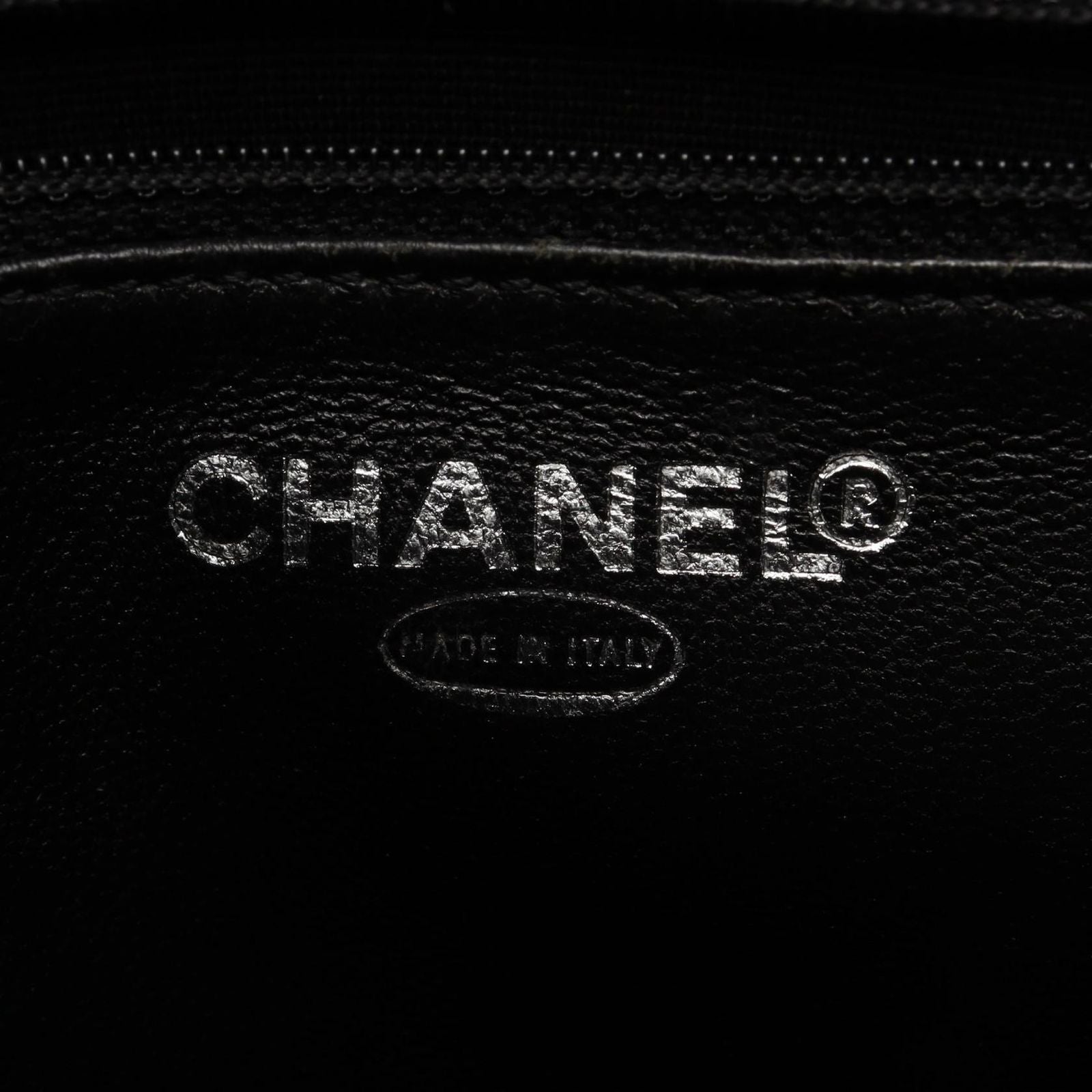 Chanel Tote Reissue Black Caviar Leather — view 4
