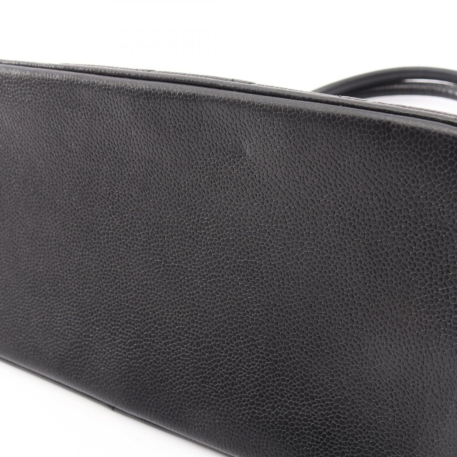 Chanel Tote Reissue Black Caviar Leather — view 9
