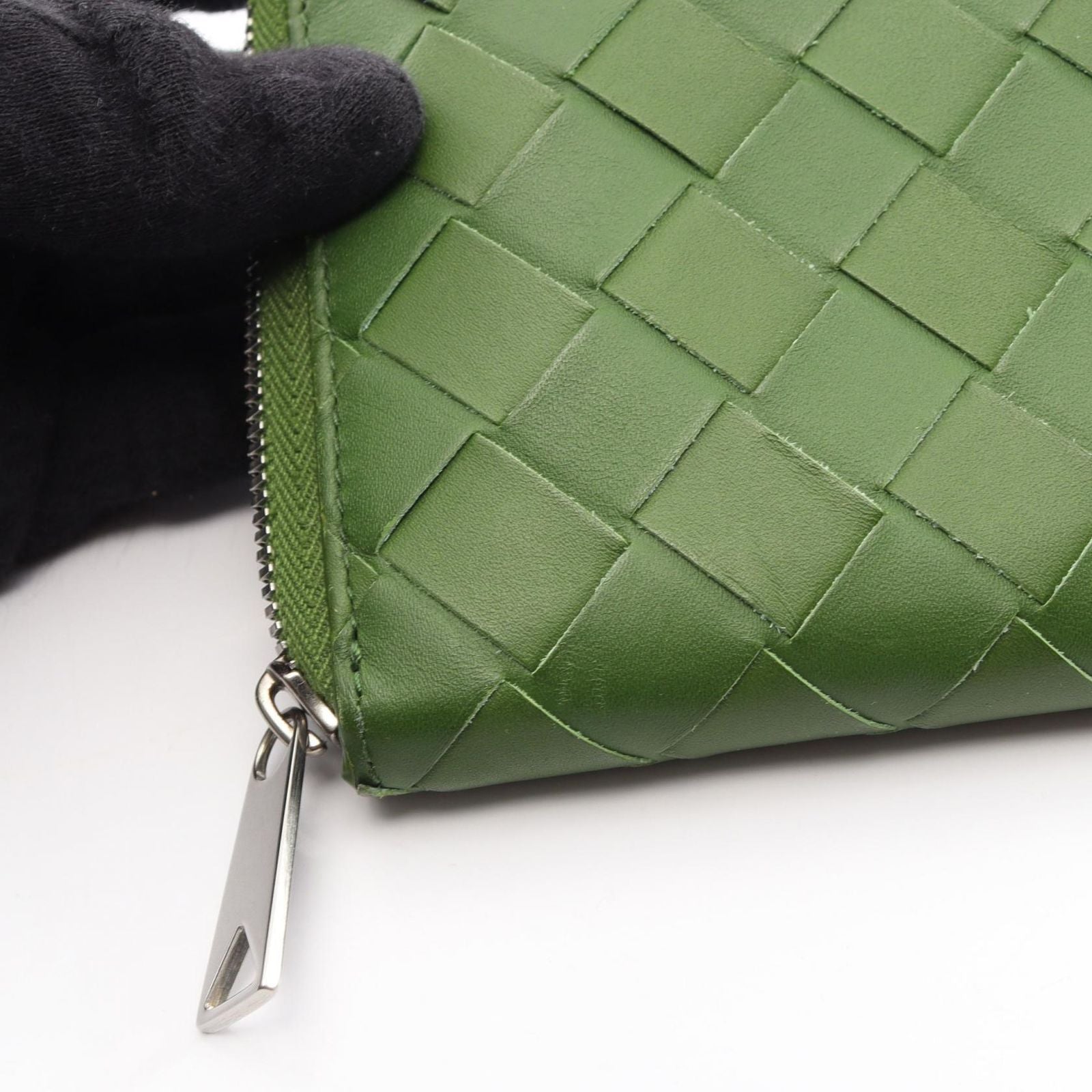 Bottega Veneta Round Wallet Intrecciato Green Leather — view 8