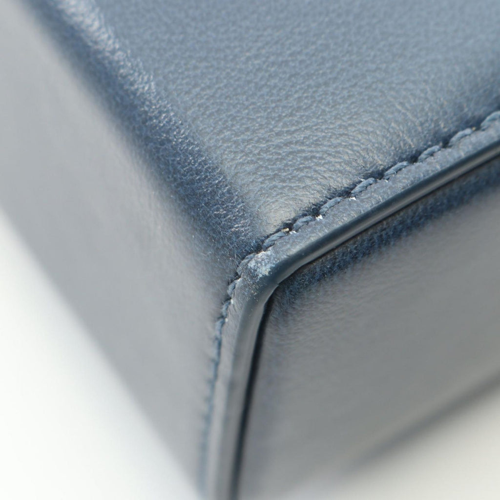 Dior Shoulder Bag 30 Montaigne Box Gradient Blue Leather — view 5