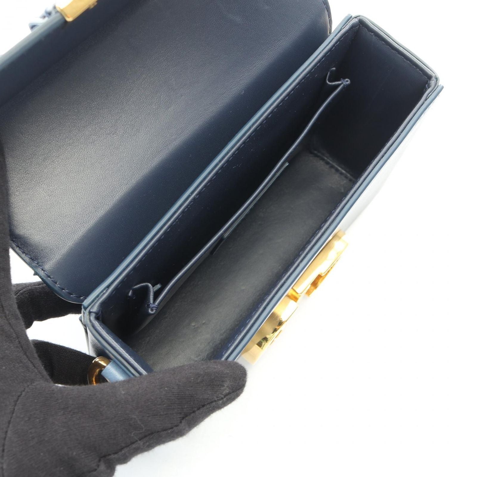 Dior Shoulder Bag 30 Montaigne Box Gradient Blue Leather — view 3