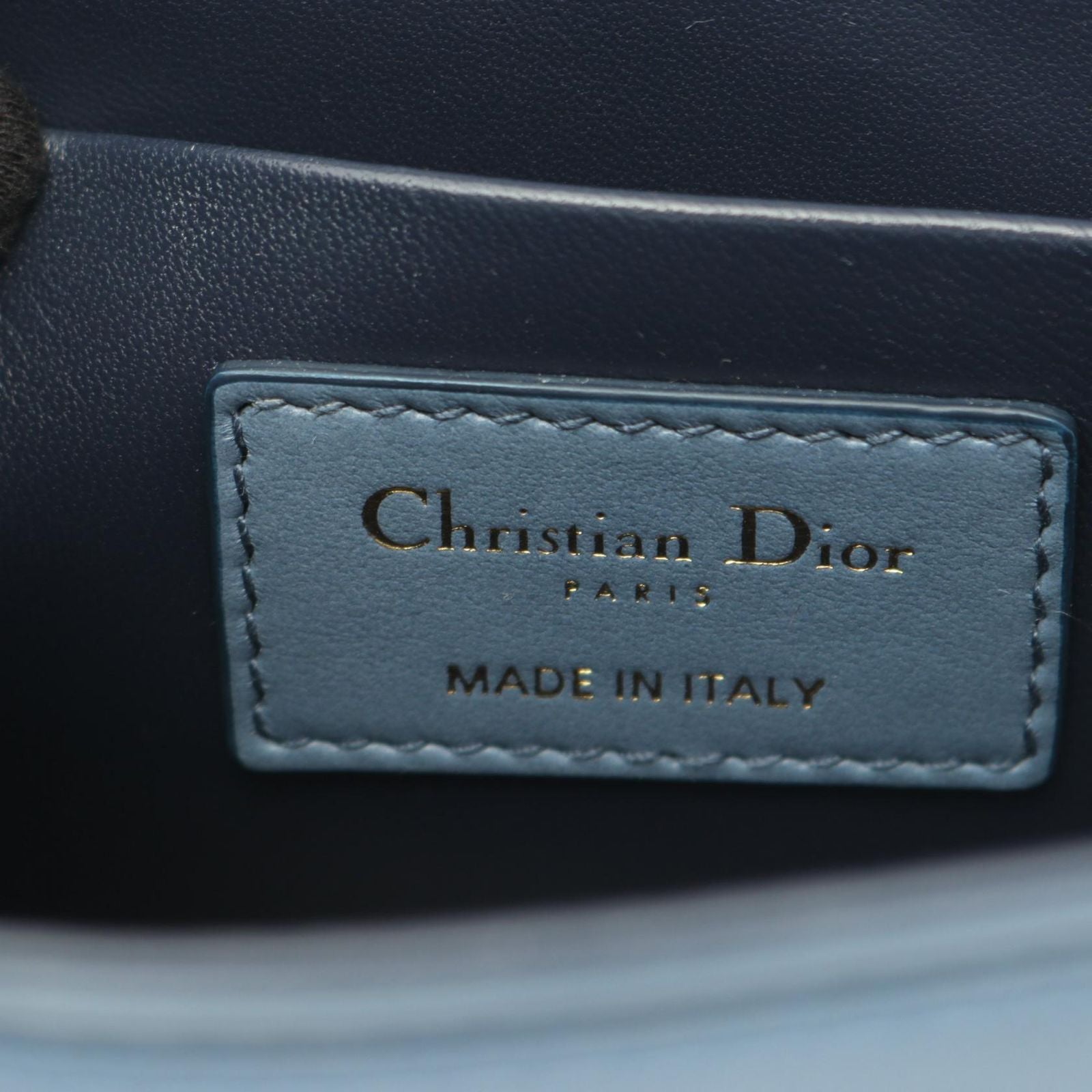 Dior Shoulder Bag 30 Montaigne Box Gradient Blue Leather — view 4