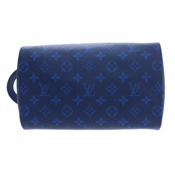 Louis Vuitton Taiga Llama Dopp Kit Handbag — view 4