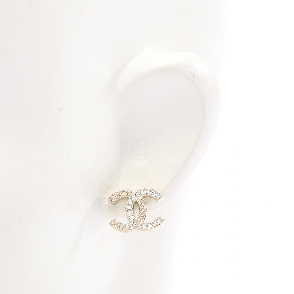 Chanel Earrings CC Logo — view 4