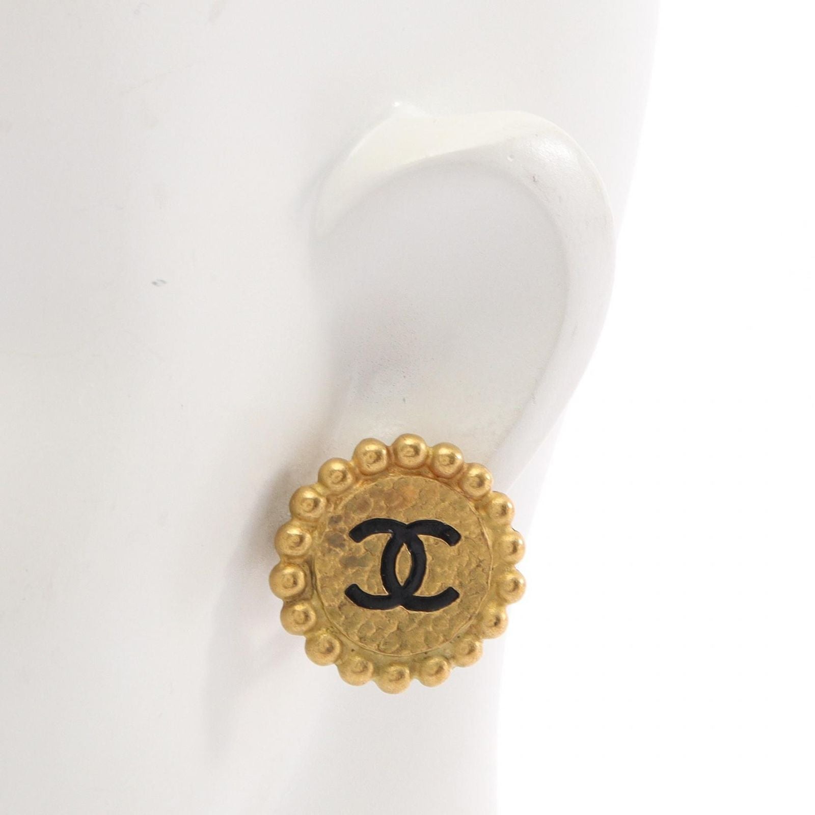 Chanel Earrings CC Logo Round — view 4