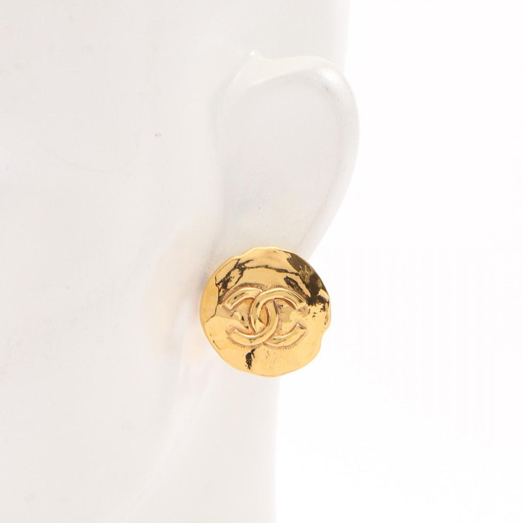 Chanel Earrings CC Logo — view 4
