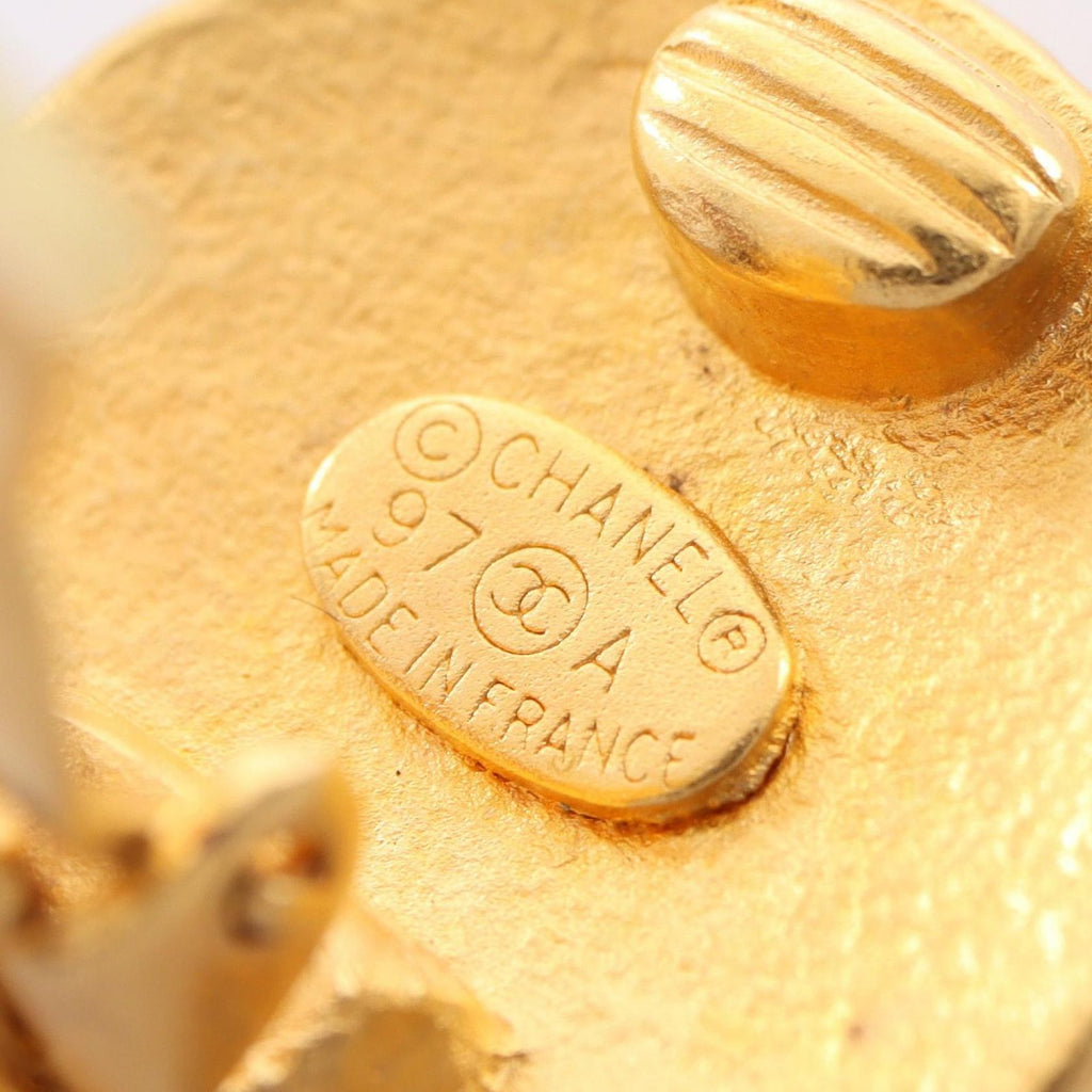 Chanel Earrings CC Logo Dot Round — view 3