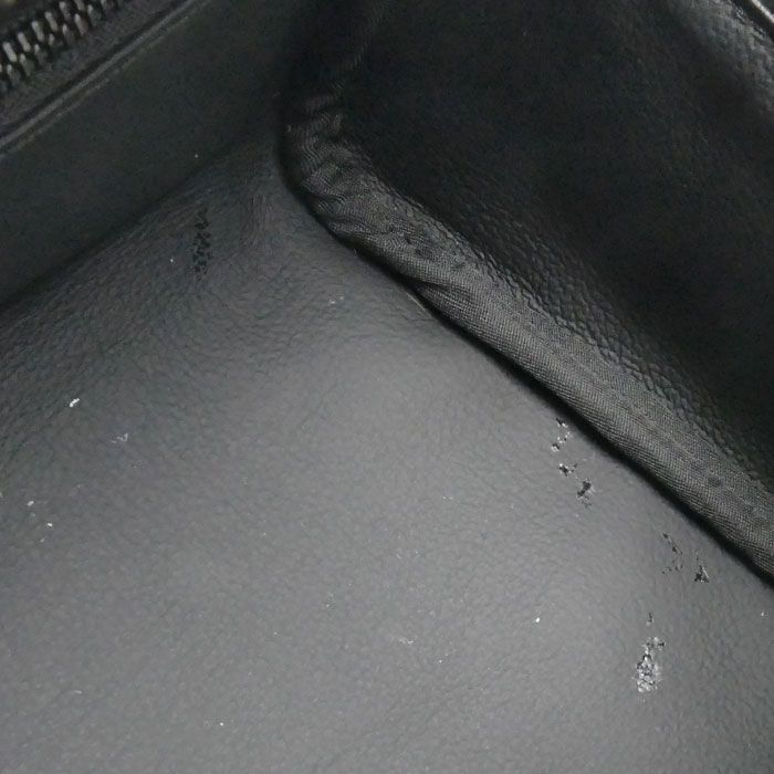 Louis Vuitton Dopp Kit Clutch Monogram Taurillon Noir — view 6