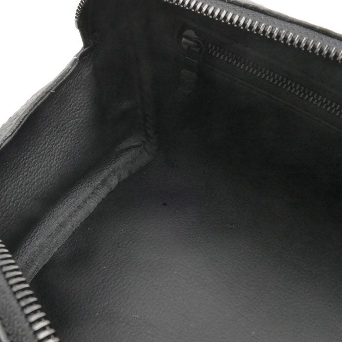 Louis Vuitton Dopp Kit Clutch Monogram Taurillon Noir — view 7