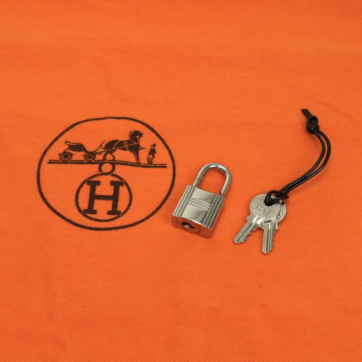 Hermes Picotin Lock PM 18 Tote Taurillon Clemence Rosetyrien Pink Silver — view 9