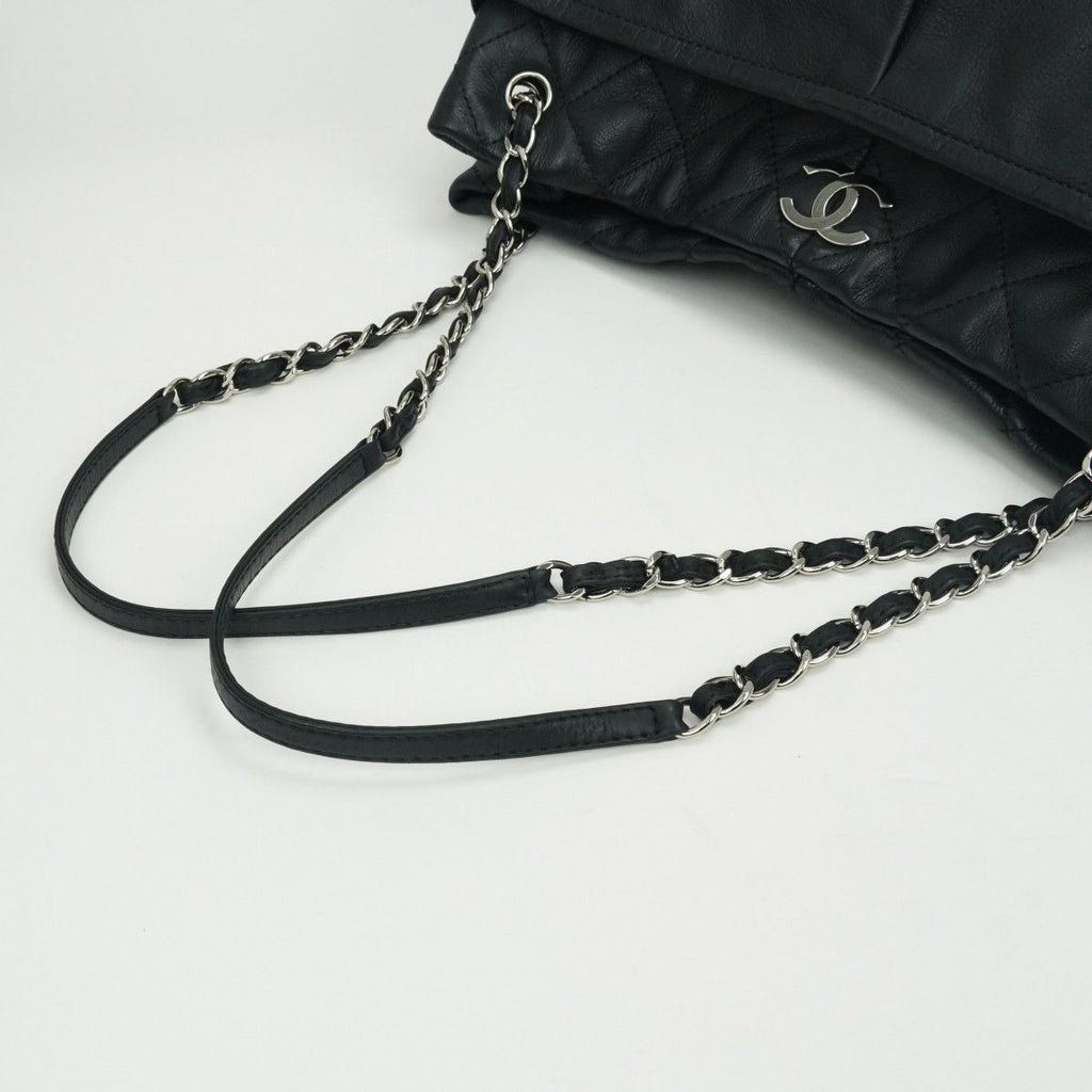 Chanel Quilted Tote Shoulder Bag Leather Black Silver CC Logo Chain — view 4