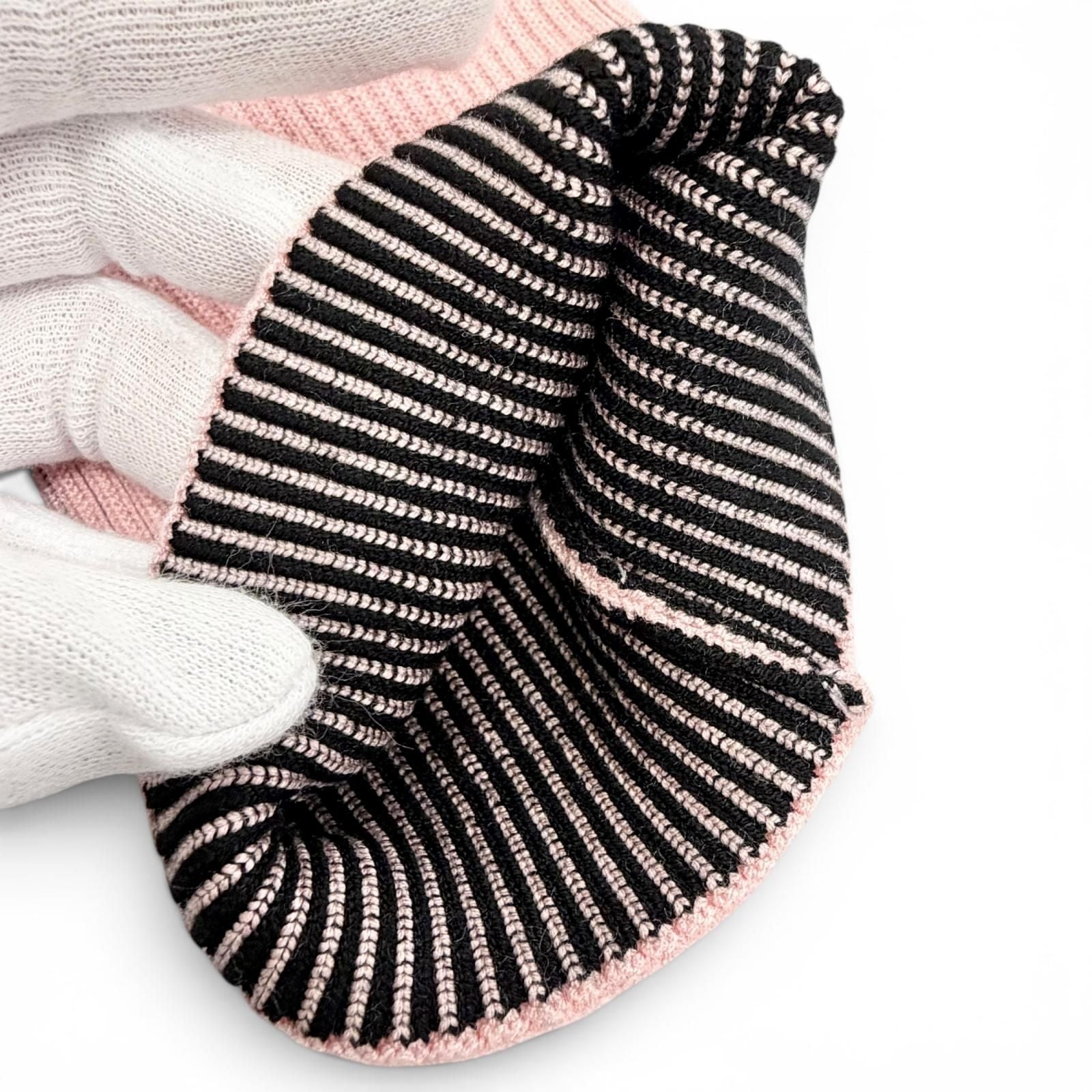 Chanel 24c Gator Cruise Collection CC Logo Rib Knit Leg Warmers Pink Sweater — view 4