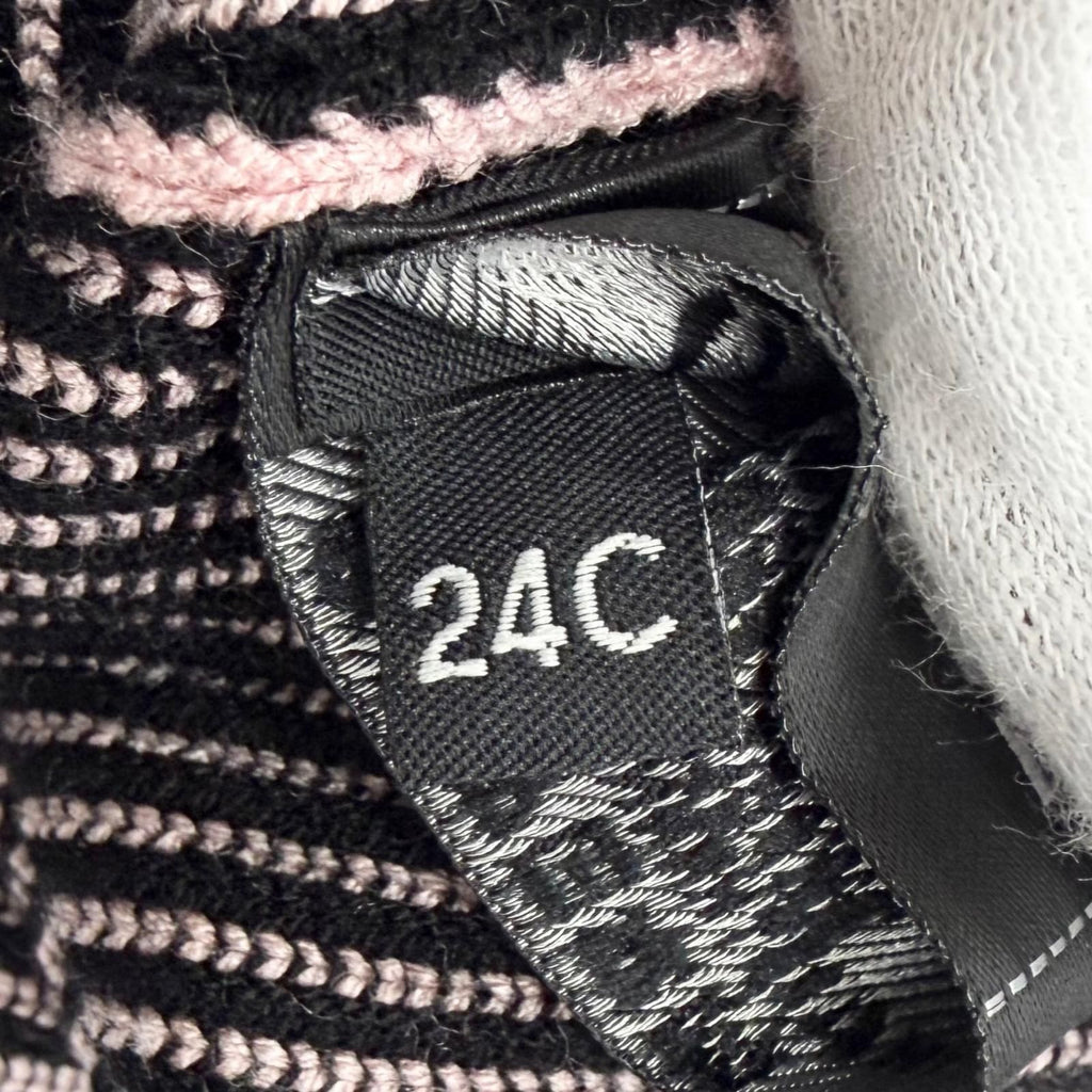 Chanel 24c Gator Cruise Collection CC Logo Rib Knit Leg Warmers Pink Sweater — view 7