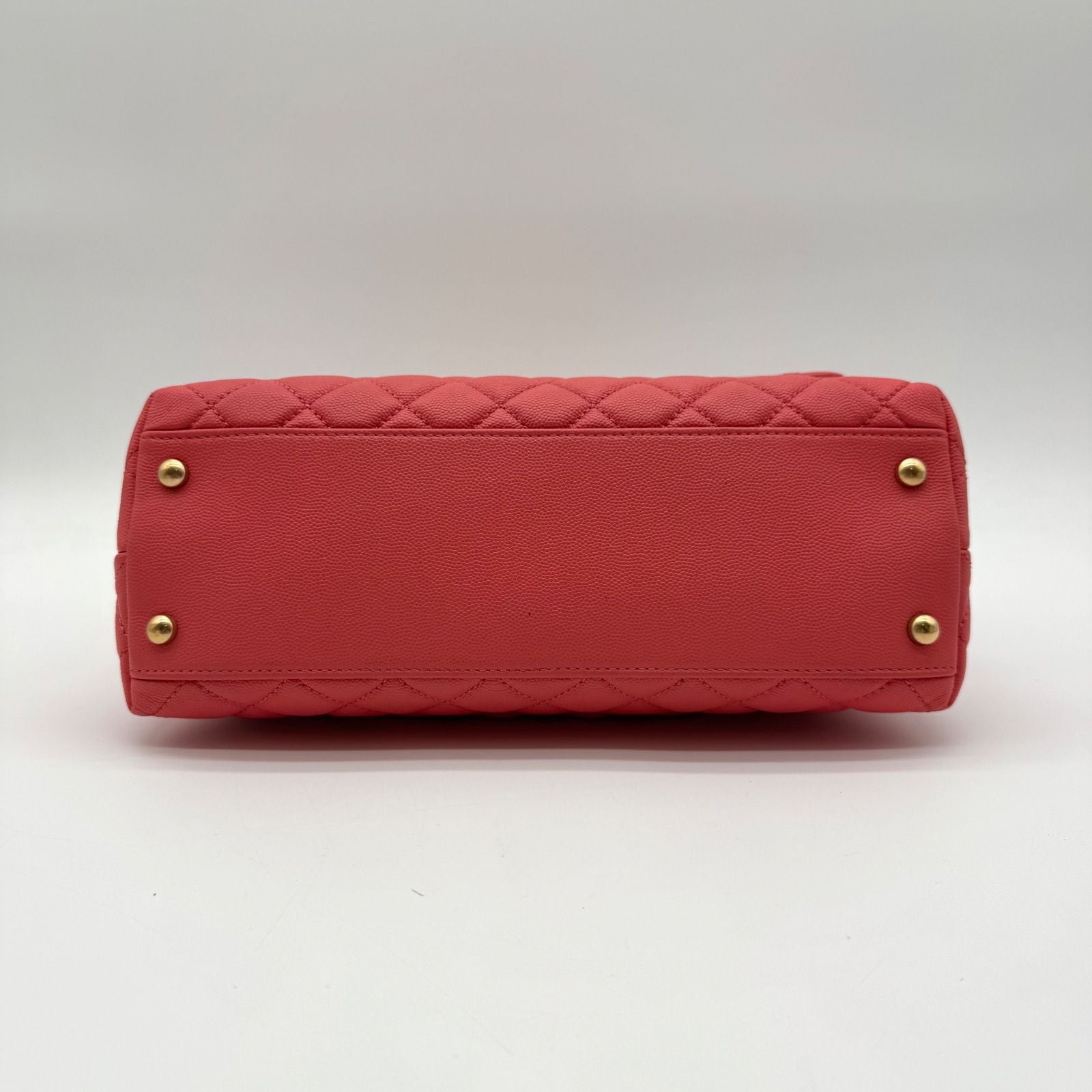 Chanel Shoulder Bag Coco Handle Quilted Turnlock Leather Pink CC Logo Gold — view 6