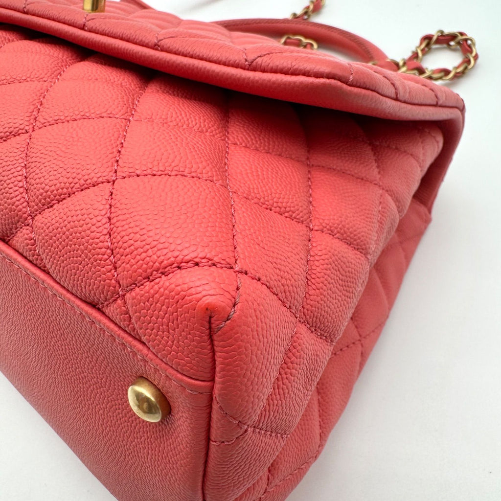 Chanel Shoulder Bag Coco Handle Quilted Turnlock Leather Pink CC Logo Gold — view 8