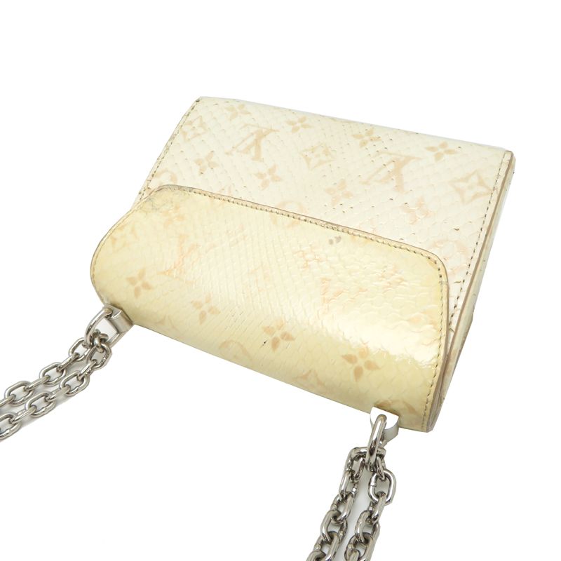 Louis Vuitton Shoulder — view 4