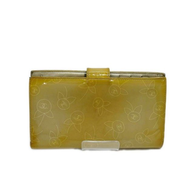 Chanel Kiss Lock Wallet Camellia Patent Box with Card and Beige — view 2