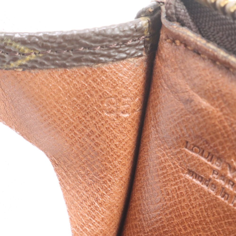 Louis Vuitton Monogram Poche Document Leather Clutch Pouch — view 9
