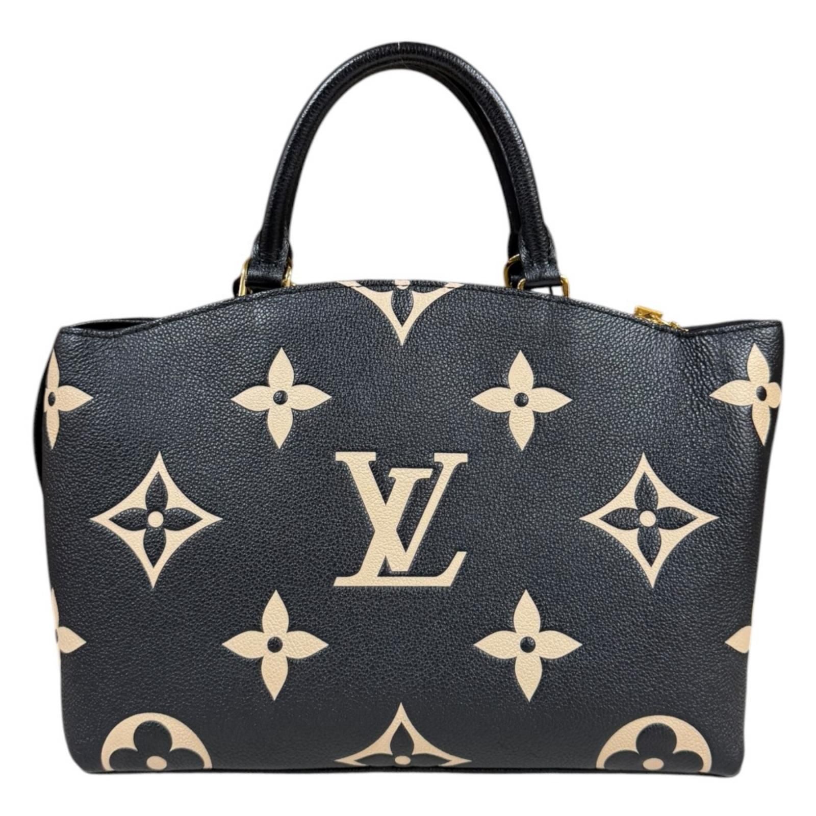 Louis Vuitton Petit Palais PM Bicolor Monogram Empreinte Shoulder Bag Black — view 3