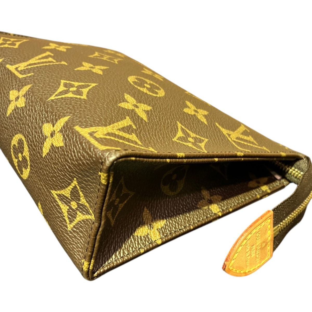 Louis Vuitton Poche Toilette 19 Monogram Clutch Canvas — view 7