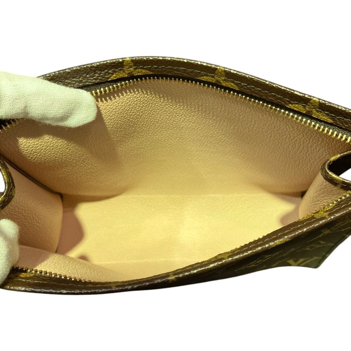Louis Vuitton Poche Toilette 19 Monogram Clutch Canvas — view 5
