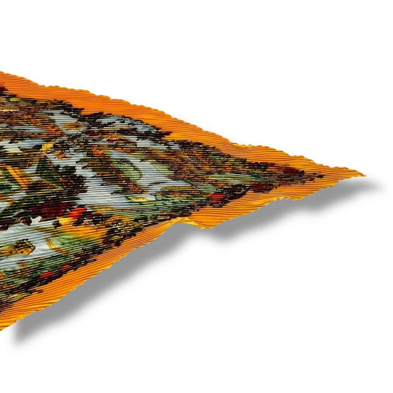 Hermes Pleats Scarf Silk Au Pays de Cocagne in Paradise Yellow — view 6