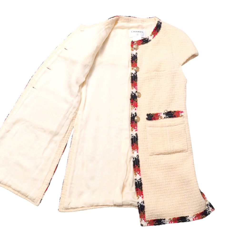Chanel Jacket 38 CC Logo Button Blade Trim Wool — view 6