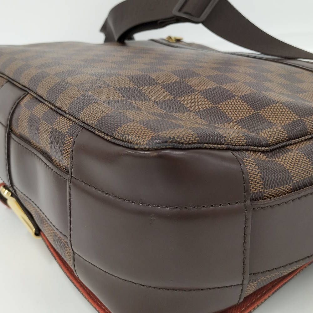 Louis Vuitton Bastille Shoulder Bag Damier