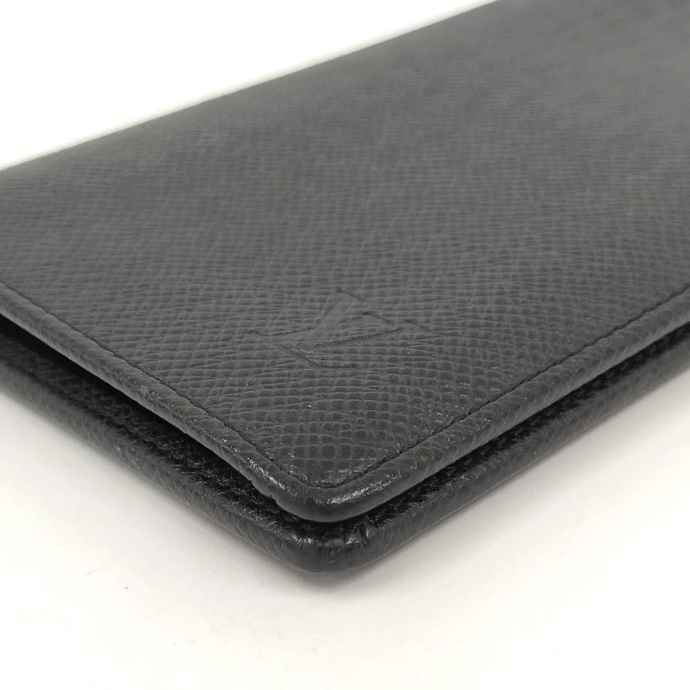 Louis Vuitton Portefeuille Brazza Taiga Wallet — view 5