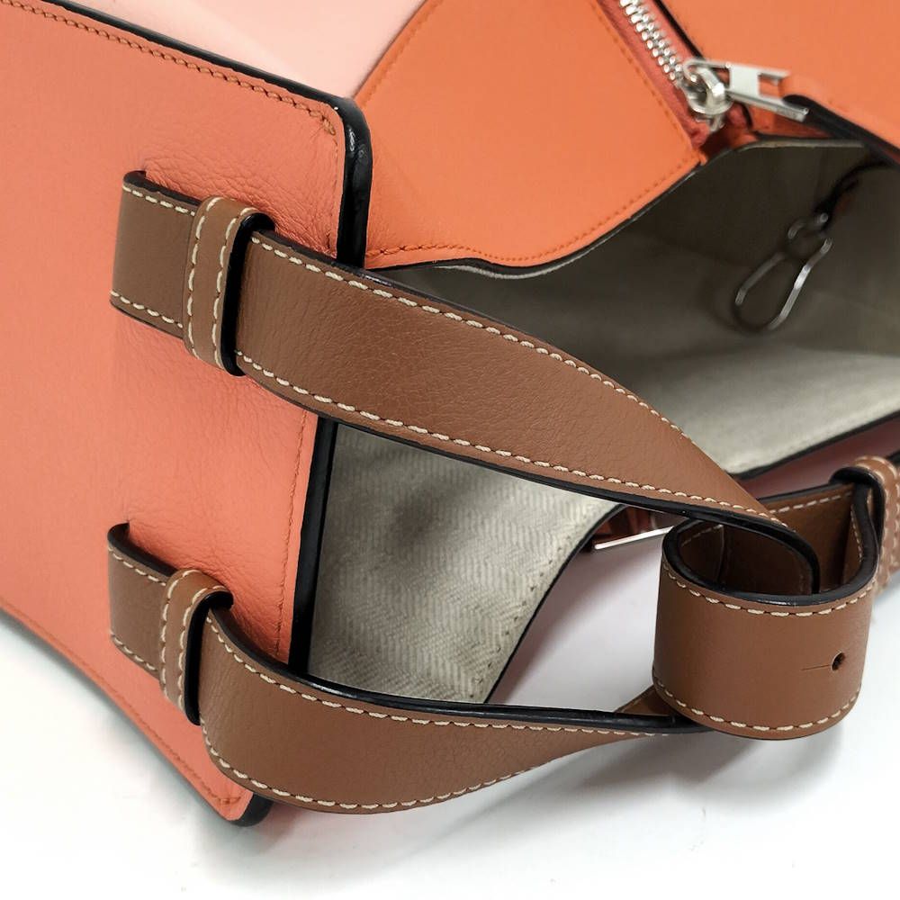 Loewe Shoulder Bag Hammock Small Leather Pink Orange — view 5