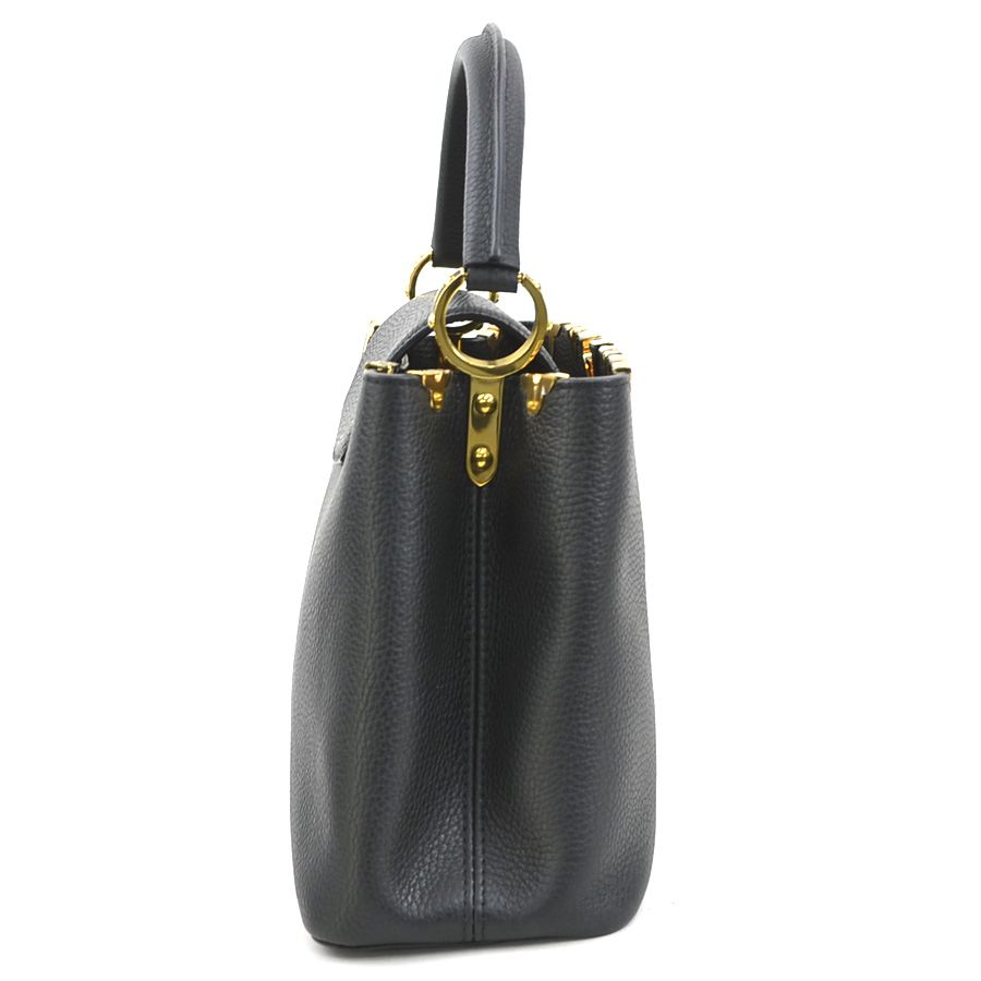 Louis Vuitton Shoulder Bag Capucines MM — view 2