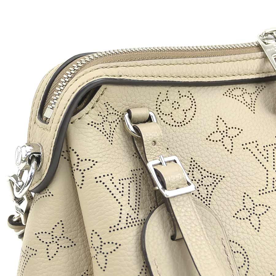 Louis Vuitton Shoulder Bag Hand It All PM — view 6