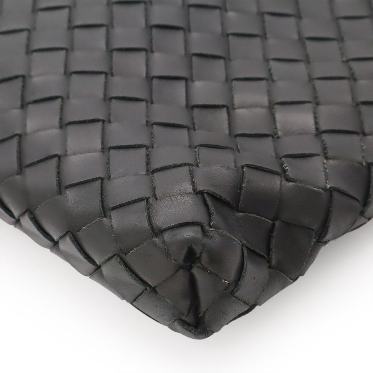 Bottega Veneta Intrecciato Shoulder Bag Crossbody Black — view 3
