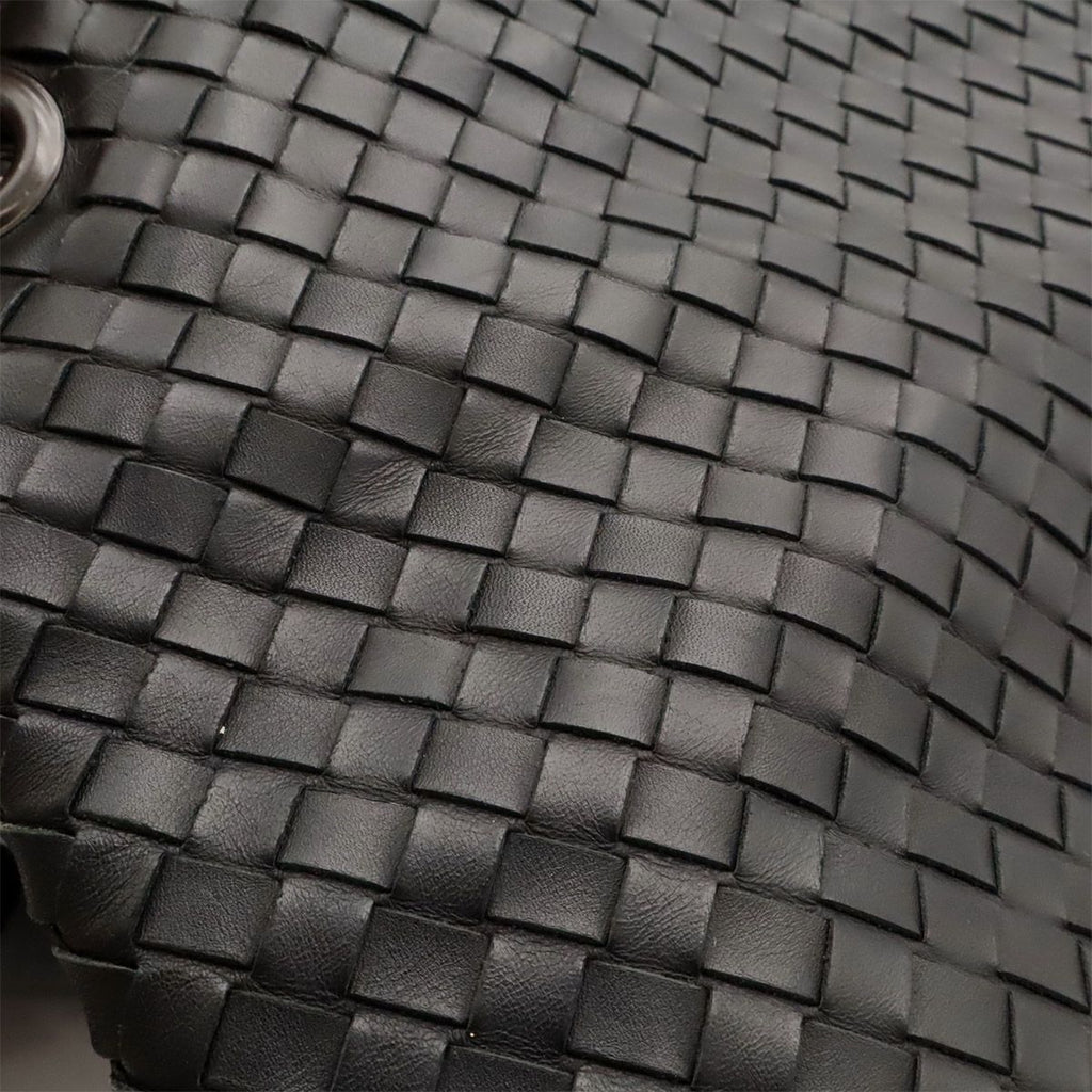 Bottega Veneta Intrecciato Shoulder Bag Crossbody Black — view 7
