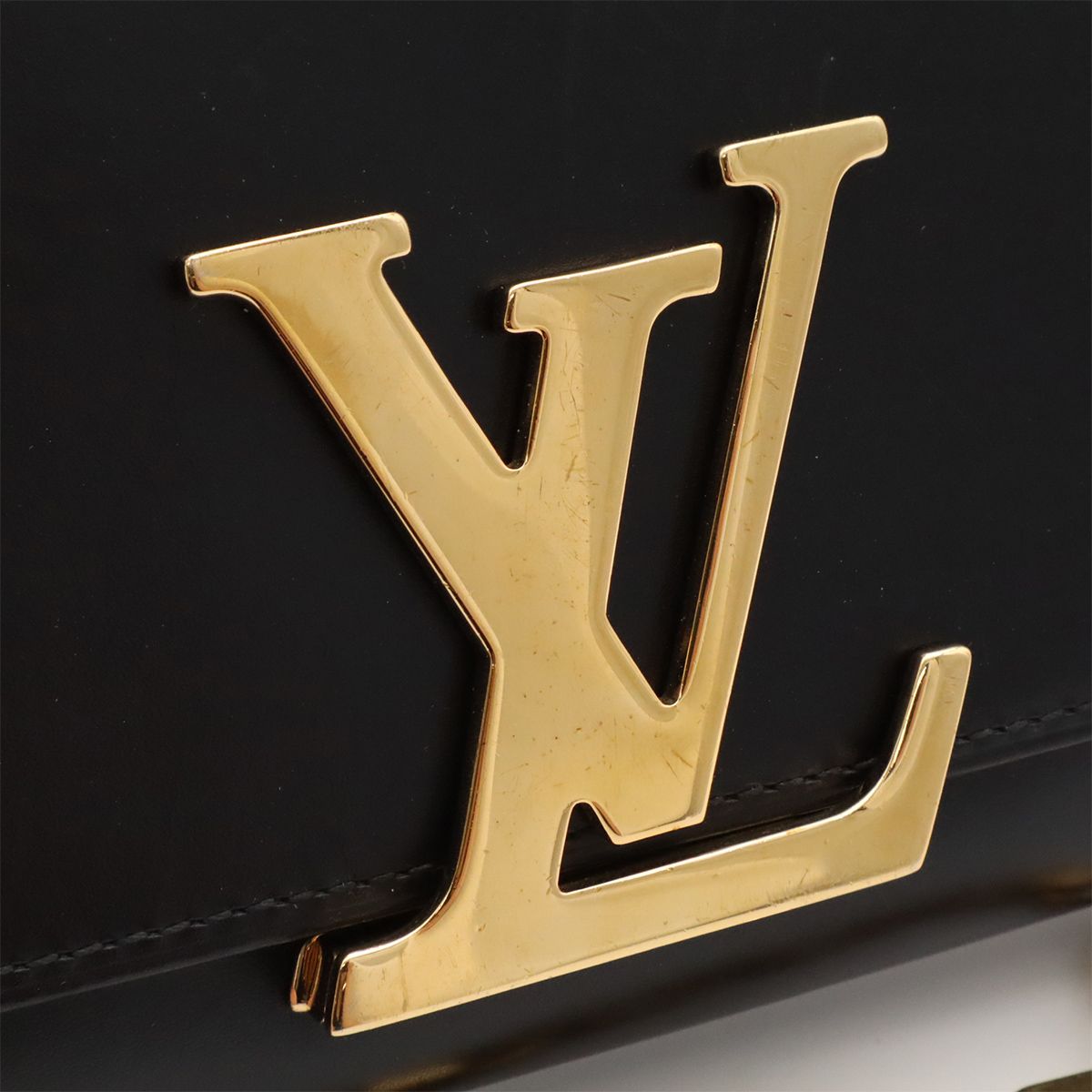 Louis Vuitton Pochette GM Shoulder Bag Chain Calf Leather Noir Black — view 4
