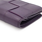 Bottega Veneta Cassette Maxi Intrecciato Bifold Wallet Leather Purple — view 3