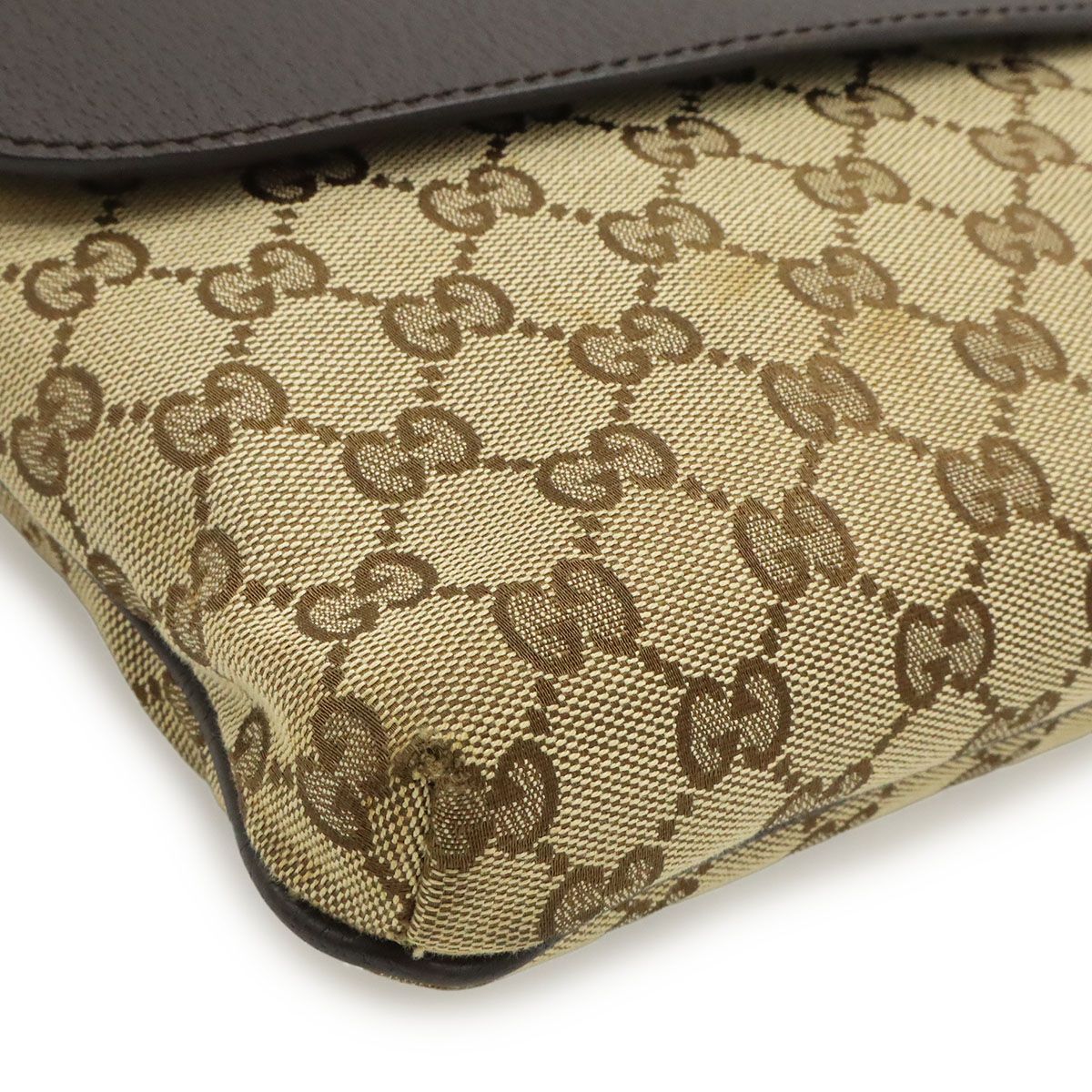 Gucci GG Canvas Shoulder Bag Crossbody Leather Khaki Beige Brown Dark Silver — view 3