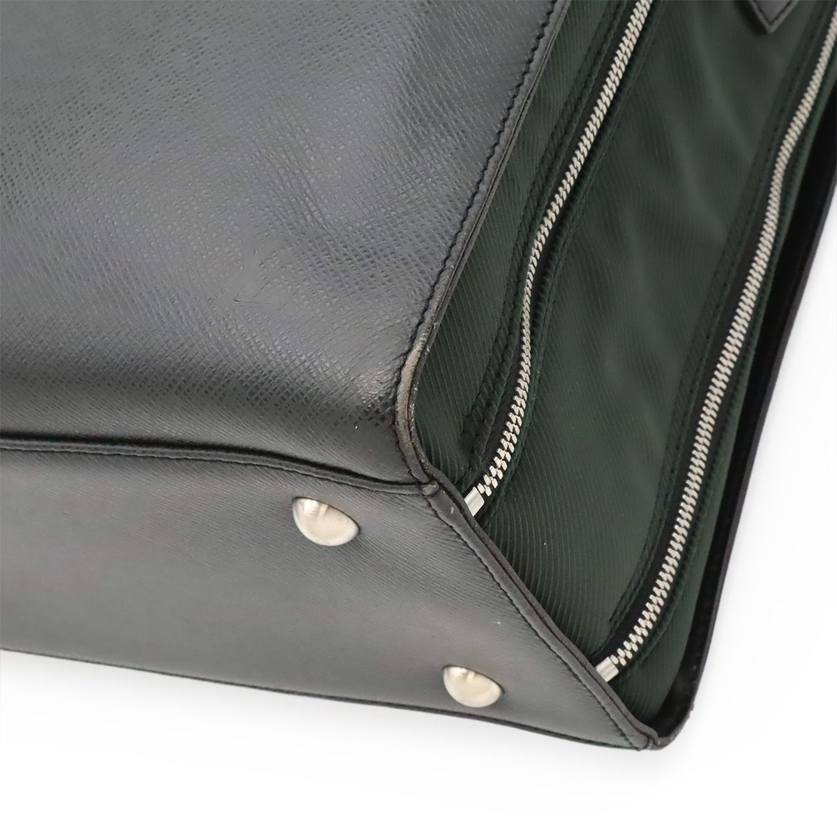 Louis Vuitton Taiga Nevski Business Briefcase Document Purse Ardoise Black — view 3