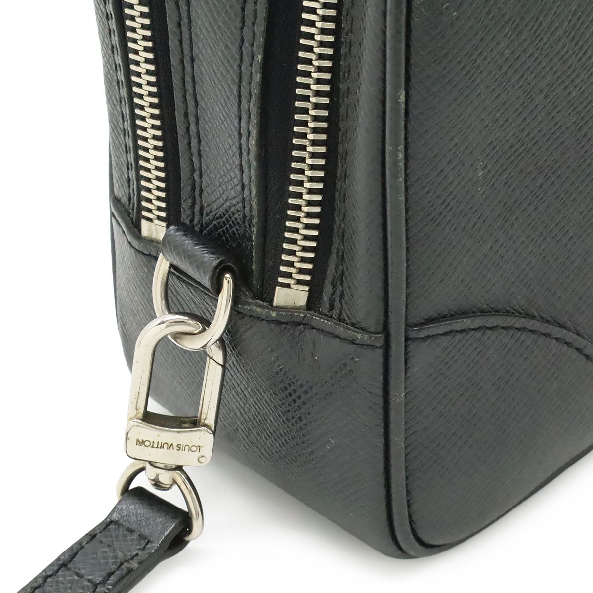 Louis Vuitton Taiga Pavel Clutch Leather Ardoise Black Silver — view 7