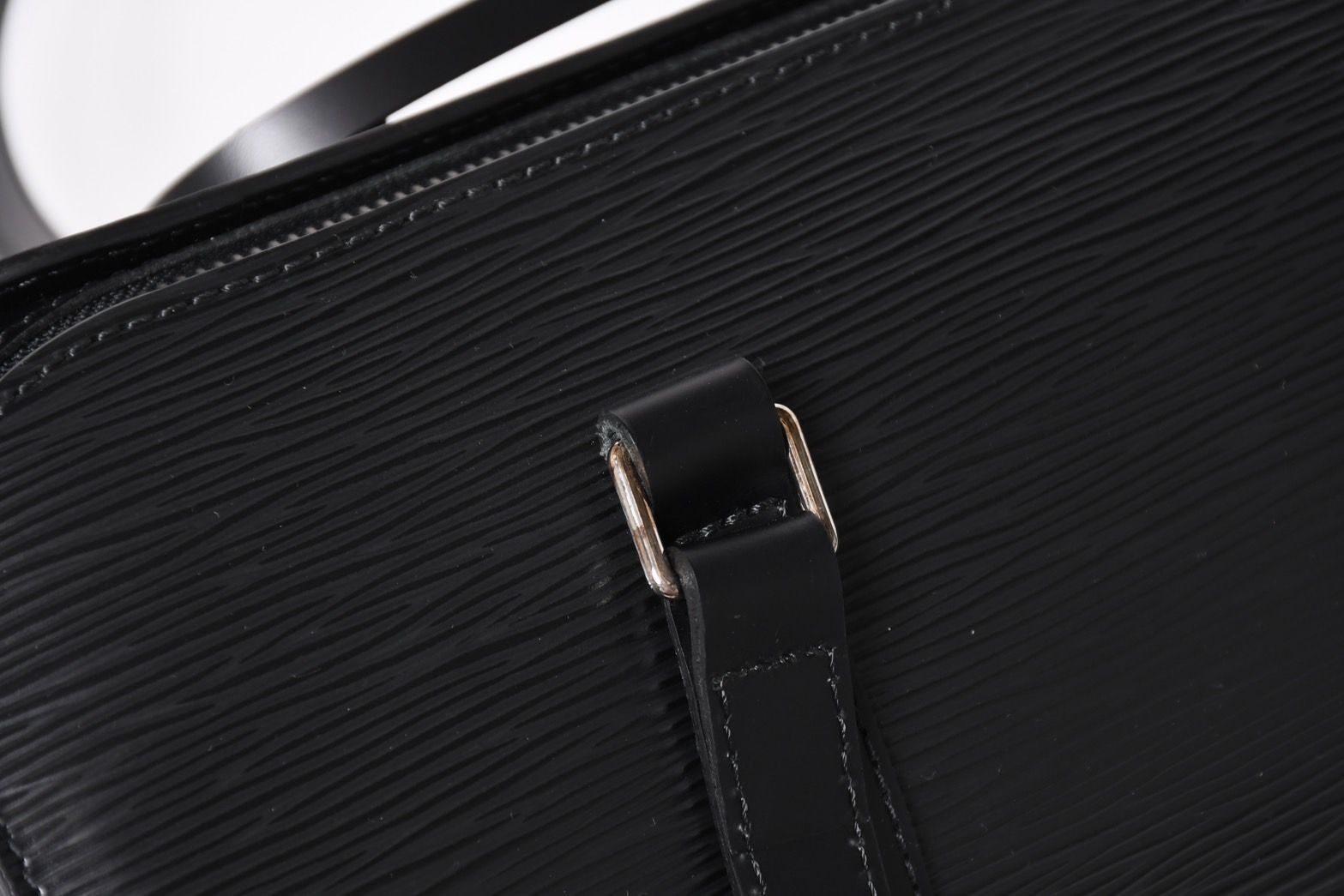 Louis Vuitton Papillon 30 GM Handbag Epi Silver Tube Shape — view 6
