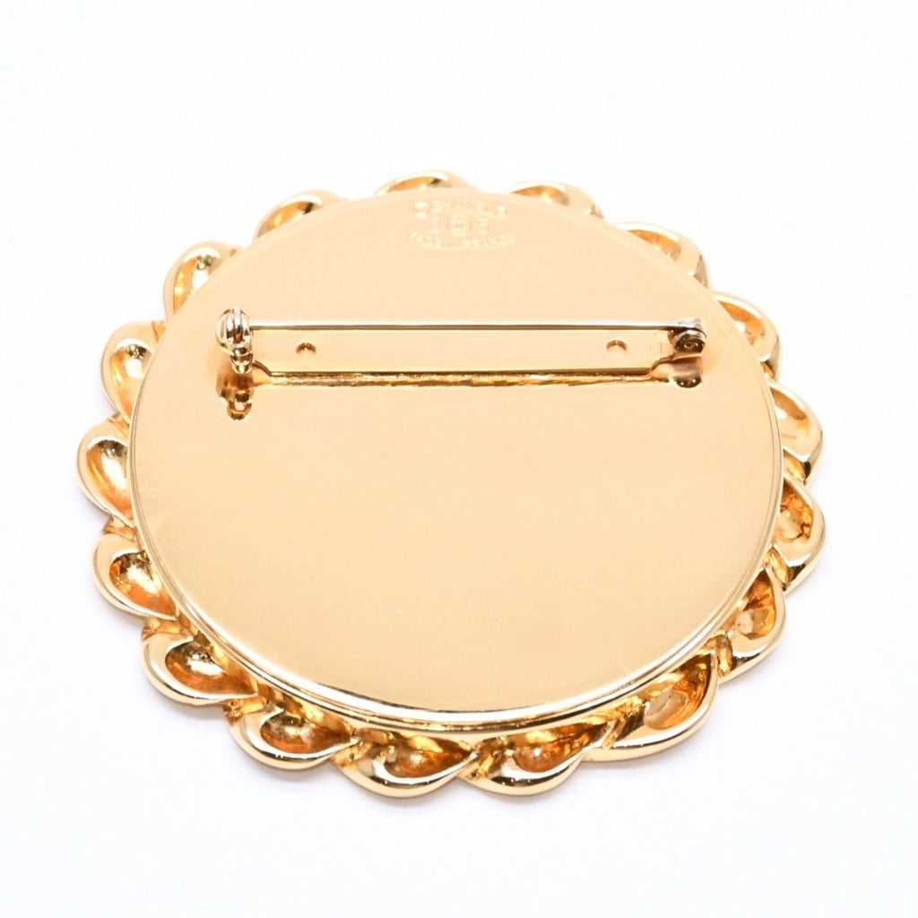 Chanel CC Logo Vintage Rope Edge Brooch 2 Gold Plated — view 8