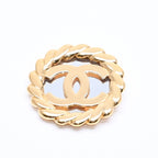Chanel CC Logo Vintage Rope Edge Brooch 2 Gold Plated — view 2