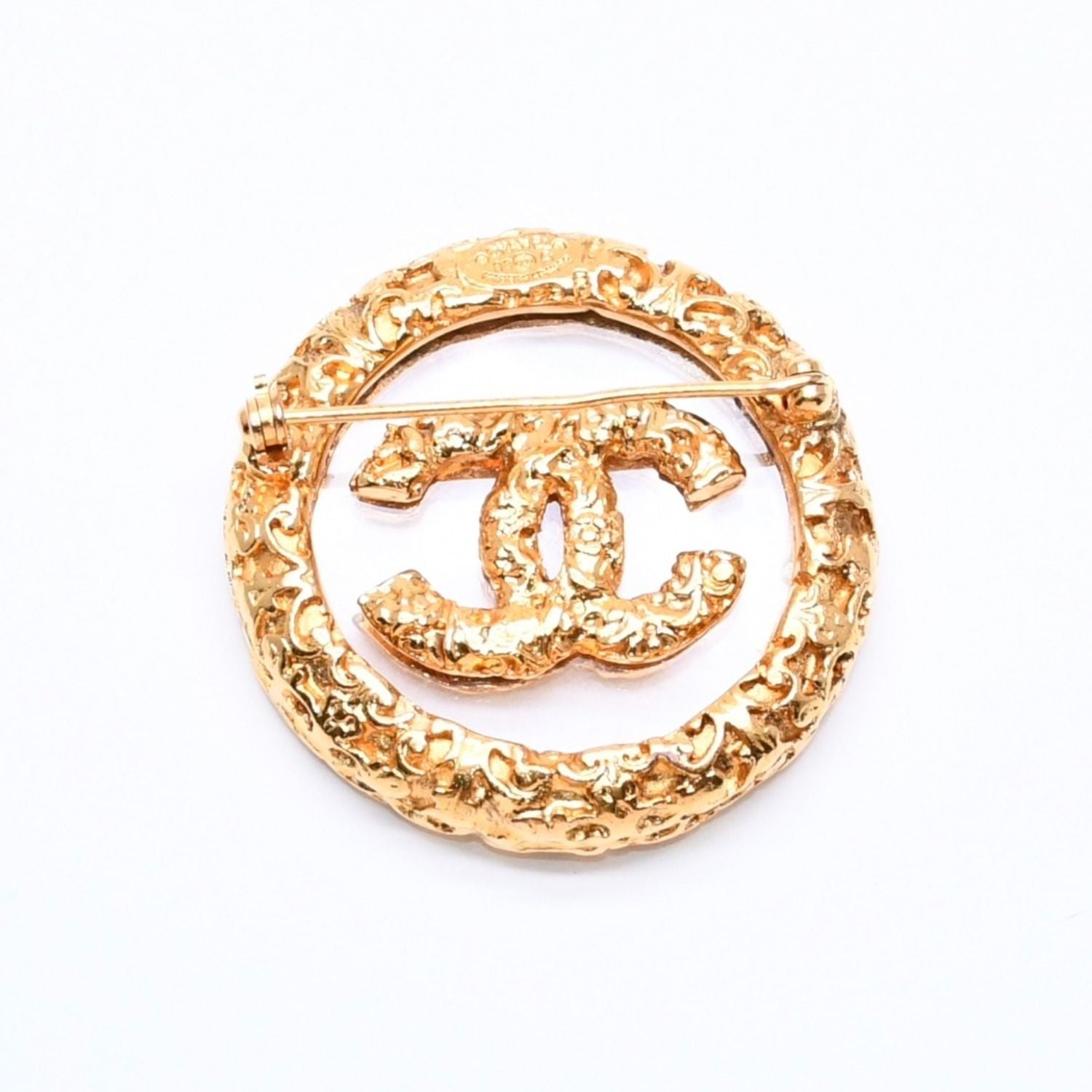 Chanel CC Logo Brooch 93 Metal Gold Vintage — view 7